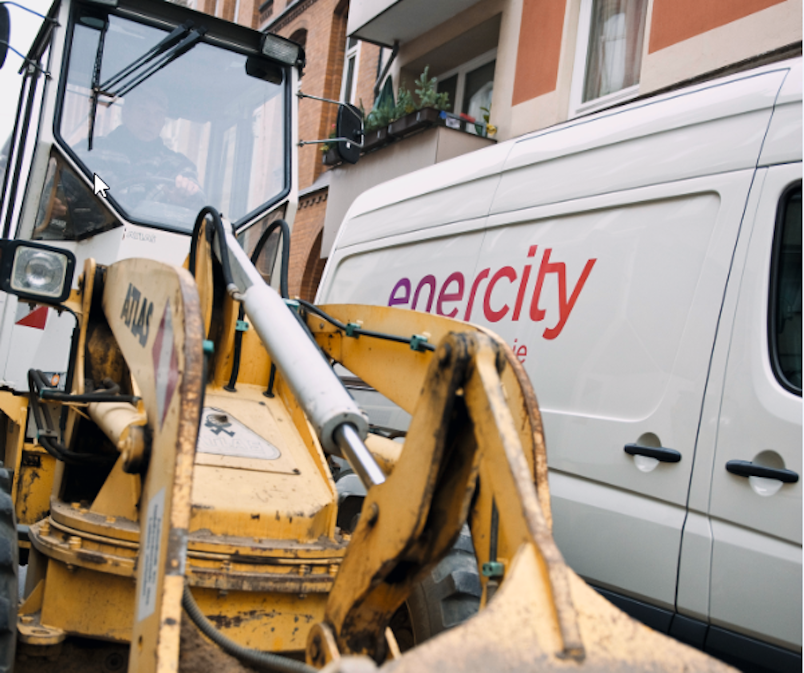 Bagger und enercity-KFZ Bagger und enercity-KFZ