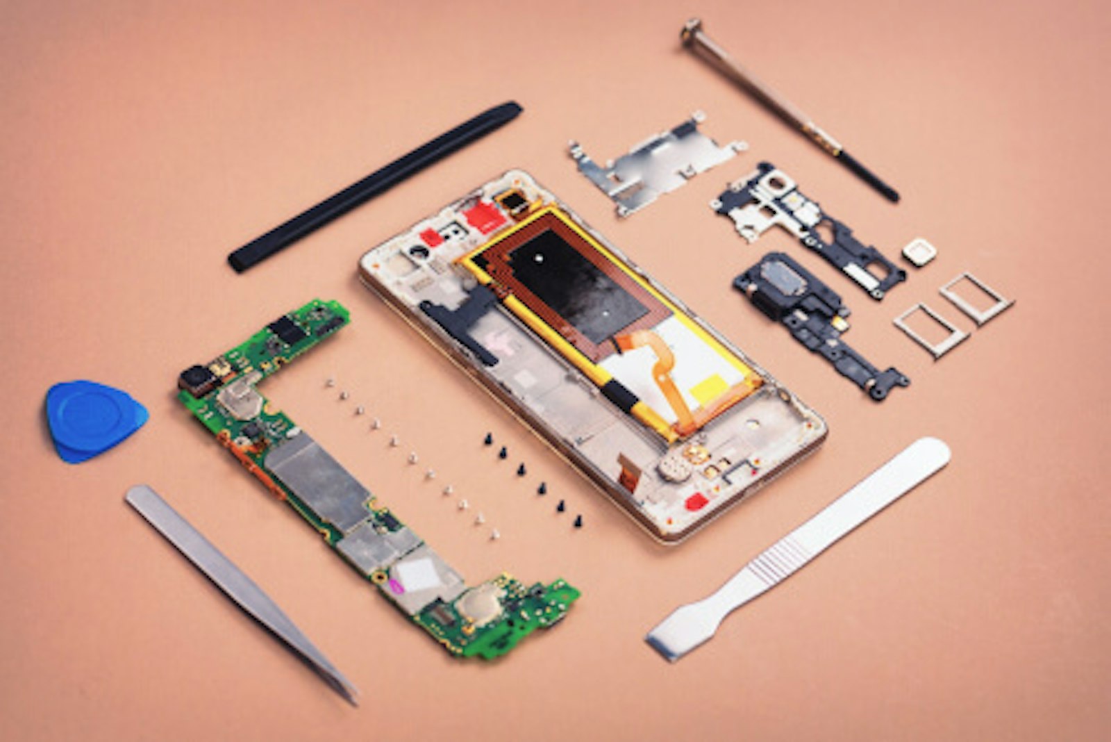 einzelteile_elektroschrott_recycling einzelteile_elektroschrott_recycling
