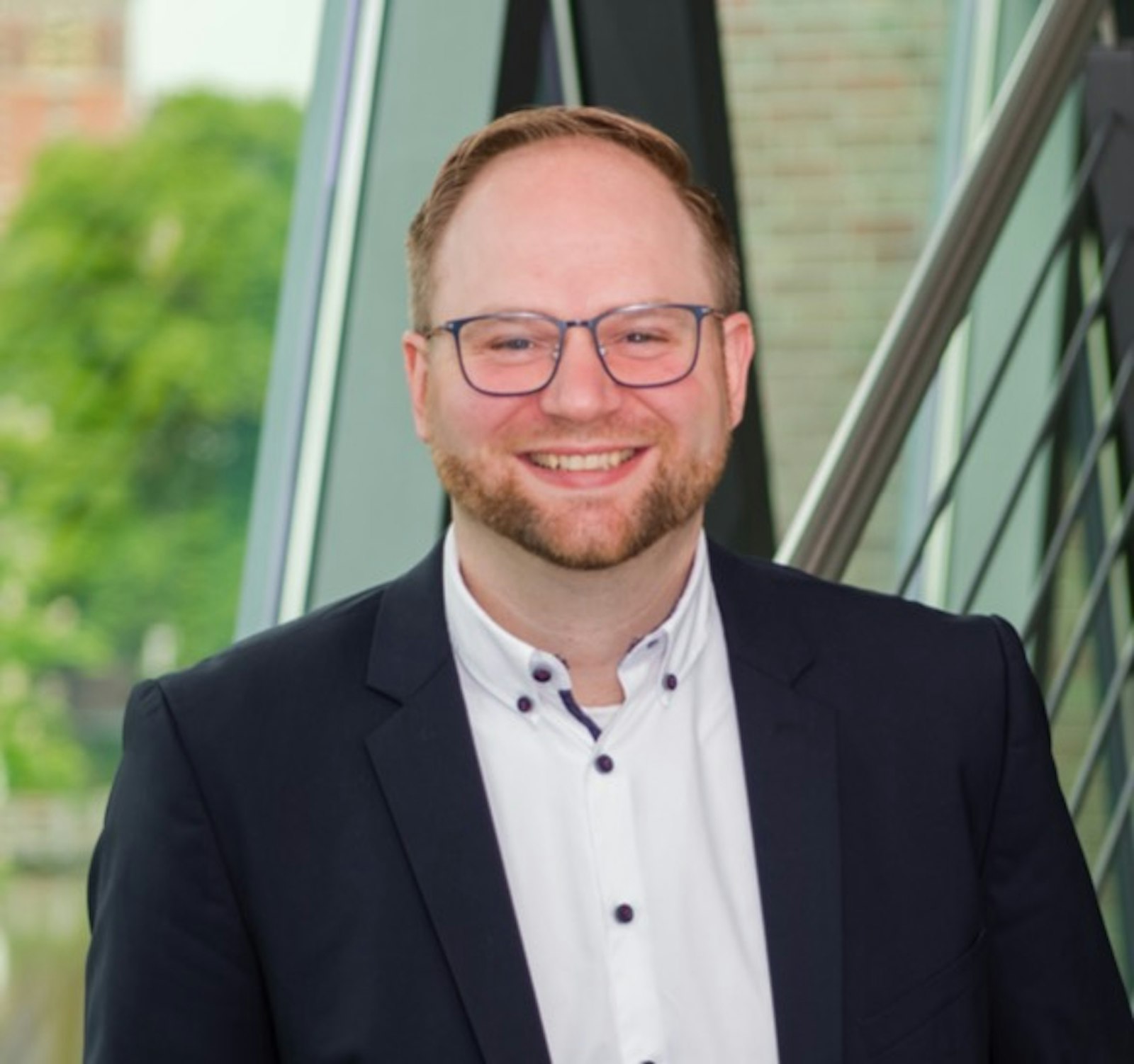 Carsten Dirks Carsten Dirks - Leitung Betriebsführung